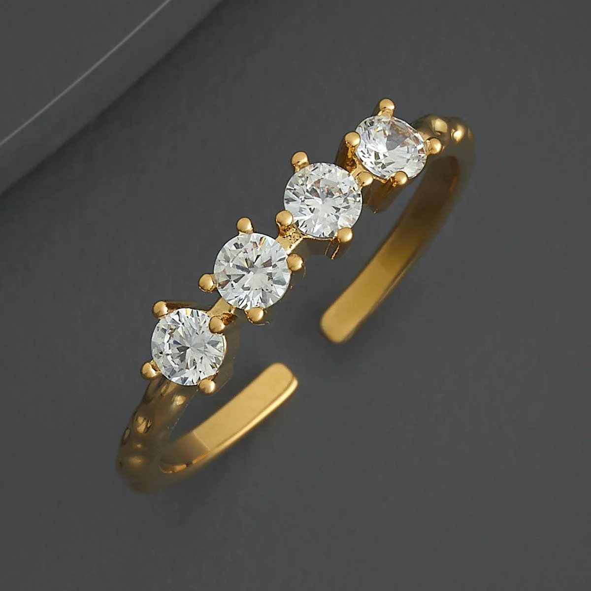 Trendy Finger Ring 186816